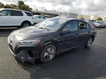 2019 Hyundai Ioniq Hybrid KMHC65LC4KU174028