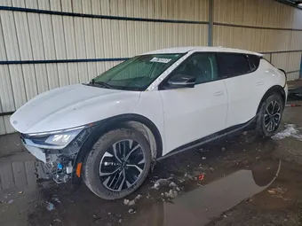 2023 Kia EV6 KNDC34LA9P5604451