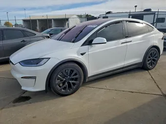 2024 Tesla Model X 7SAXCAE52RF458916