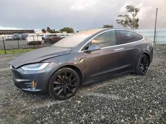 2020 Tesla Model X 5YJXCAE23LF232765