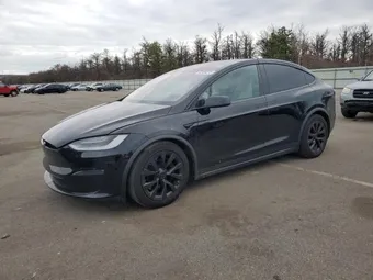 2022 Tesla Model X 7SAXCBE62NF358212