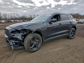 2018 Jaguar F-PACE SADCJ2FX8JA325358