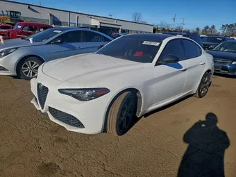 2021 Alfa Romeo Giulia ZARFANBN3M7640736