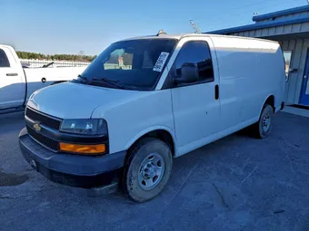 2018 Chevrolet Express 1GCWGAFP7J1314658