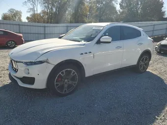 2017 Maserati Levante ZN661XUA1HX245216