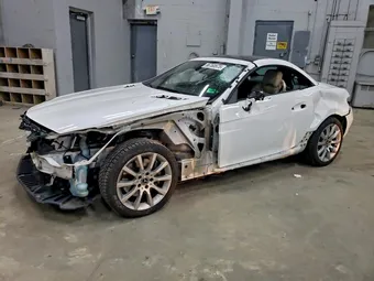 2017 Mercedes-Benz SLC-Class WDDPK3JA3HF141225