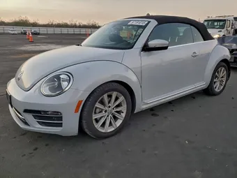 2018 Volkswagen Beetle 3VW5DAAT1JM517358