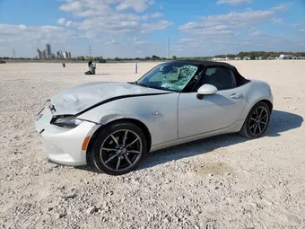 2016 Mazda MX5 JM1NDAD72G0115216