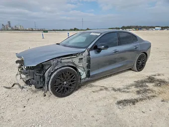2019 Volvo S60 7JRA22TM5KG014559