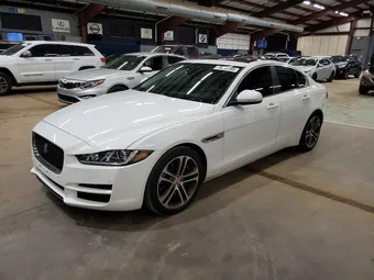 2018 Jaguar XE SAJAJ4EV2JCP23637
