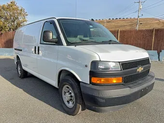 2019 Chevrolet Express 1GCZGGFPXK1323582