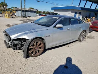 2015 Jaguar XJ-Series SAJWJ1CD5F8V87142