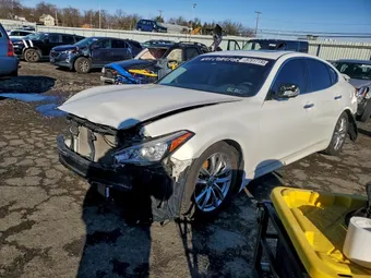 2015 Infiniti Q70 JN1BY1AR8FM562639