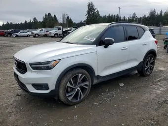 2021 Volvo XC40 YV4162UM2M2396838