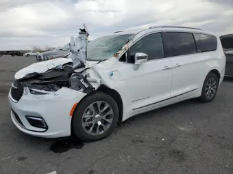 2024 Chrysler Pacifica Hybrid 2C4RC1N75RR174692