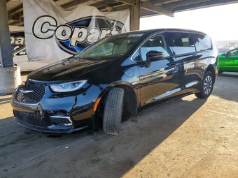2024 Chrysler Pacifica Hybrid 2C4RC1S7XRR150148
