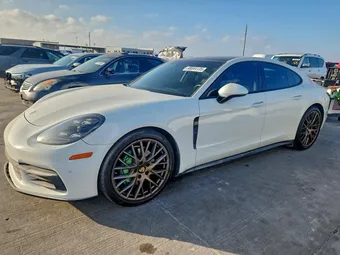 2018 Porsche Panamera WP0AA2A75JL103570