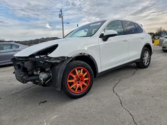 2016 Porsche Cayenne WP1AA2A22GKA15531