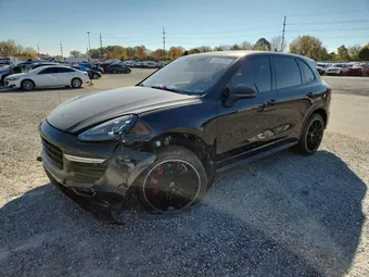 2017 Porsche Cayenne WP1AD2A25HLA81400