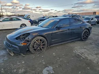 2018 Porsche Panamera WP0AB2A71JL136823