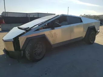 2025 Tesla Cybertruck 7G2CEHED4SA080801