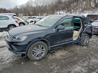 2016 Volkswagen Touareg TD WVGEP9BP5GD005810