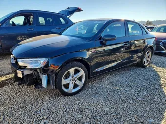 2018 Audi A3 WAUAUGFF6J1022400