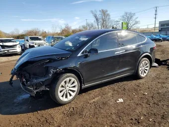 2017 Tesla Model X 5YJXCDE29HF078376