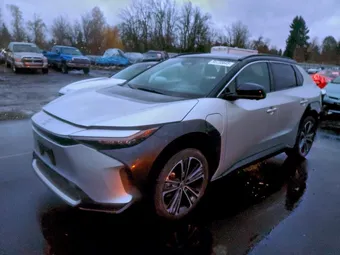 2023 Toyota BZ4X XLE JTMABACA6PA007239