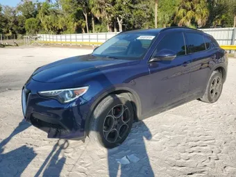 2018 Alfa Romeo Stelvio ZASFAKPN8J7B79408