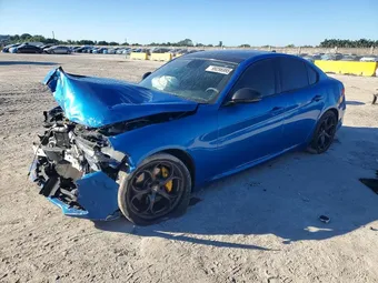 2019 Alfa Romeo ZARFAMAN7K7600572