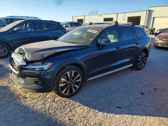 2021 Volvo V60 YV4102WK1M1068684