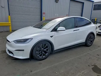2024 Tesla Model X 7SAXCBE59RF447319