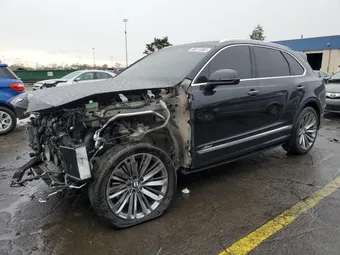 2023 Bentley SJAAR2ZV1PC022068