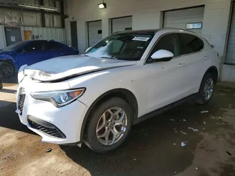2021 Alfa Romeo ZASPAKAN7M7D11219