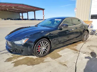 2018 Maserati Ghibli ZAM57YTA4J1267282