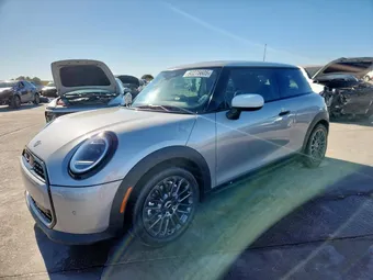2025 Mini Hardtop 2 Door WMW13GD08S2X12176