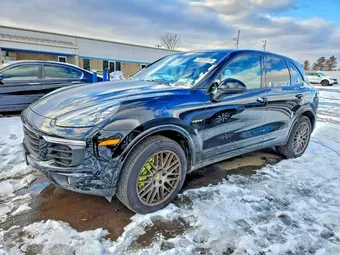 2018 Porsche Cayenne Hybrid WP1AE2A22JLA71183