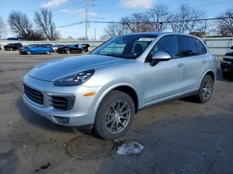 2017 Porsche Cayenne WP1AA2A24HKA85453