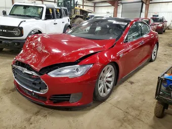 2015 Tesla Model S 5YJSA1V43FF097373
