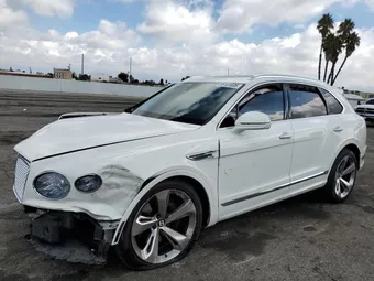 2023 Bentley Bentayga SJAAT2ZV4PC023927