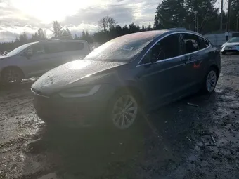2020 Tesla Model X 5YJXCBE29LF233604