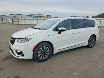 2023 Chrysler Pacifica Hybrid 2C4RC1S70PR527213