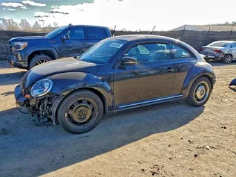 2018 Volkswagen Beetle 3VWFD7AT8JM705141
