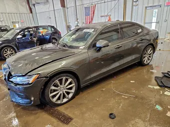 2020 Volvo S60 7JRA22TK3LG064831