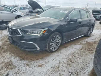 2018 Acura RLX JH4KC1F58JC000741