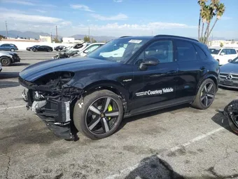 2024 Porsche Cayenne WP1AE2AY2RDA29977