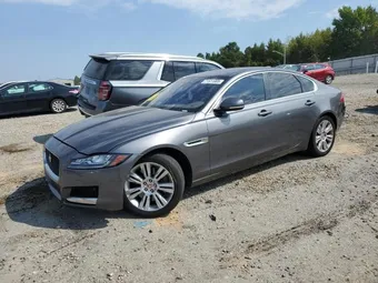 2016 Jaguar XF SAJBD4BV1GCY19588