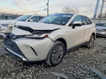 2021 Toyota Venza JTEAAAAH8MJ040205