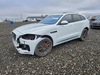 2017 Jaguar F-PACE SADCM2BV2HA059907